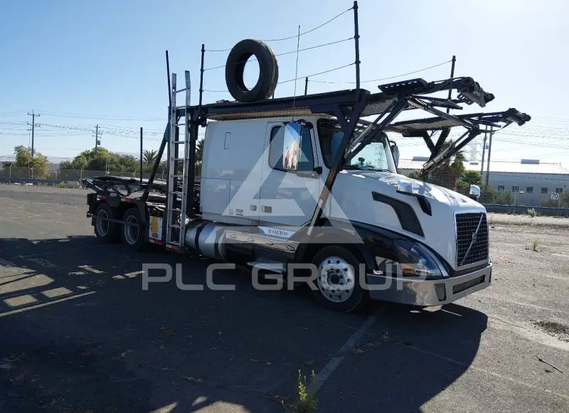 2015 Volvo VNL фото