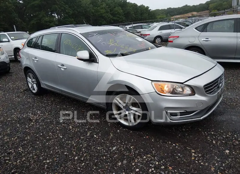 2015 Volvo V60 фото