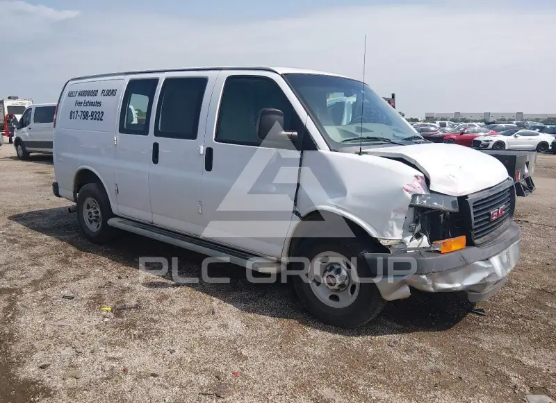 2015 GMC SAVANA photo