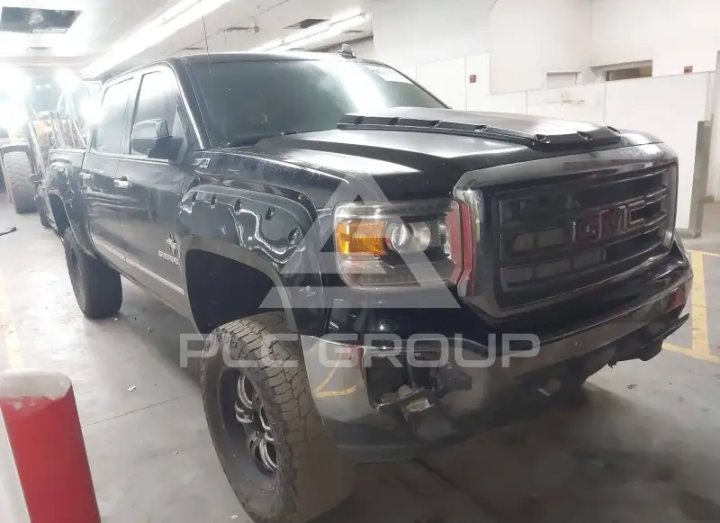 2015 GMC Sierra photo