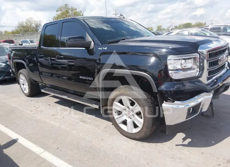 2015 GMC Sierra photo