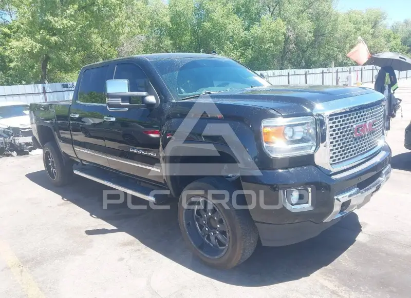 2015 GMC Sierra photo