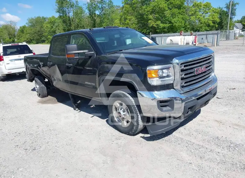 2015 GMC Sierra photo