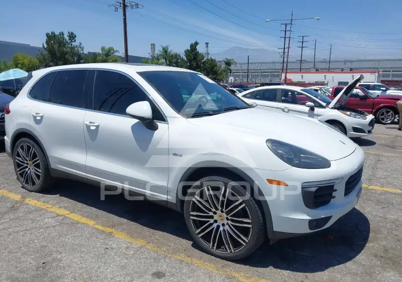2015 Porsche Cayenne фото