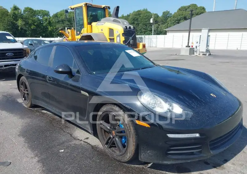 2015 Porsche Panamera photo