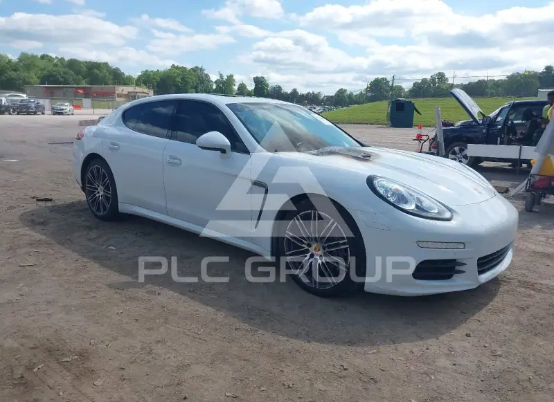 2015 Porsche Panamera photo