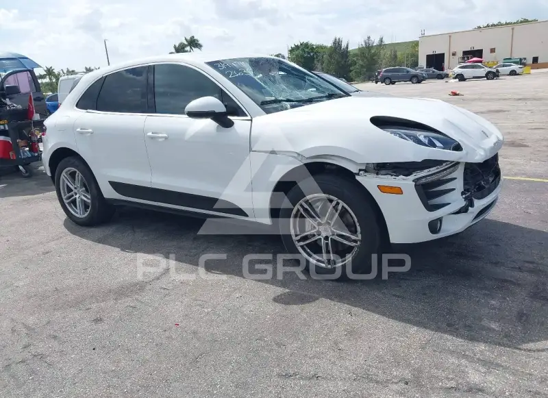 2015 Porsche MACAN photo