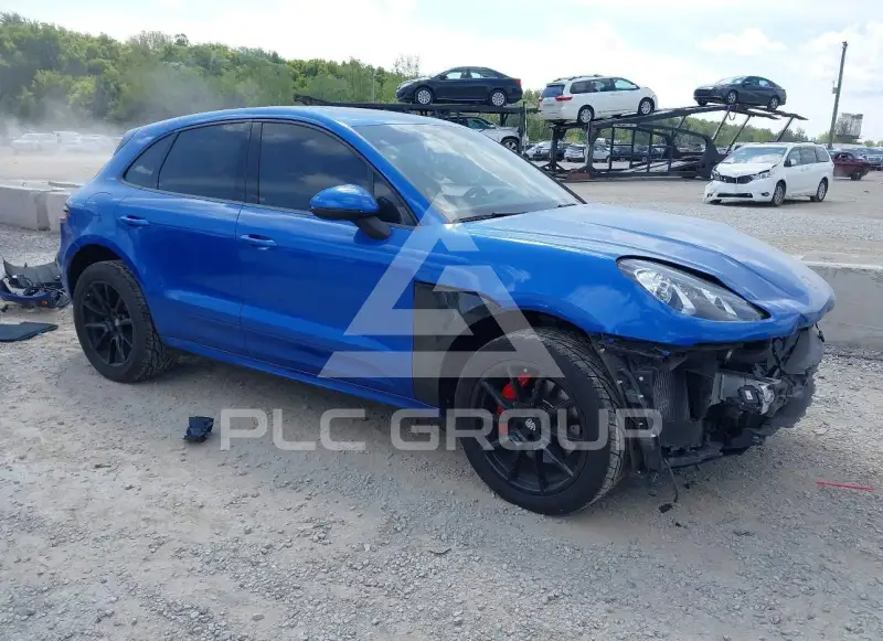 2015 Porsche MACAN photo