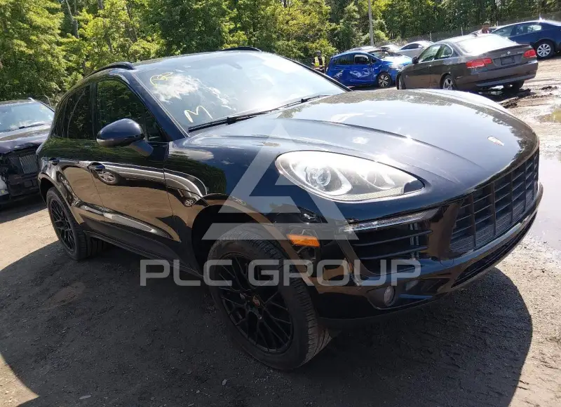 2015 Porsche MACAN photo
