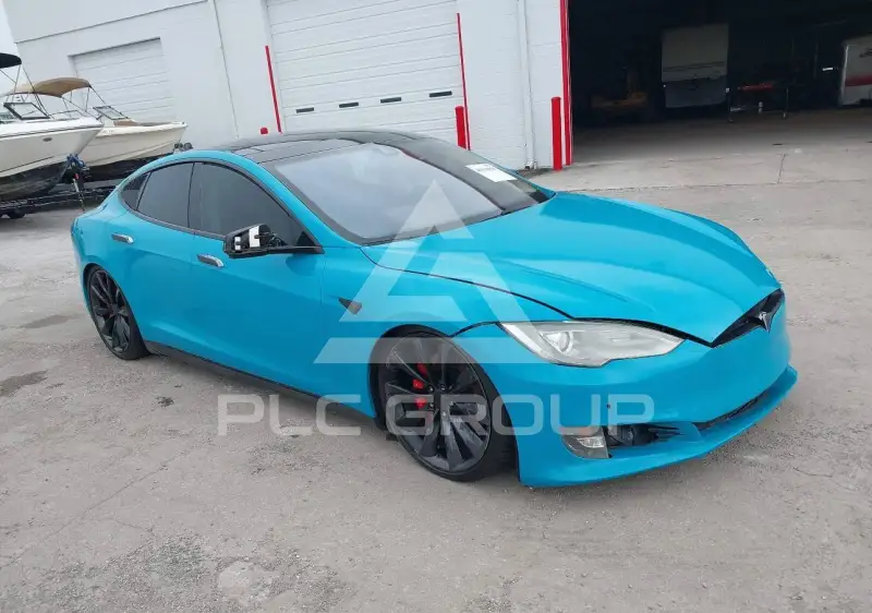 2015 Tesla Model S фото
