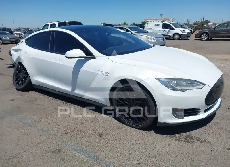 2015 Tesla Model S фото