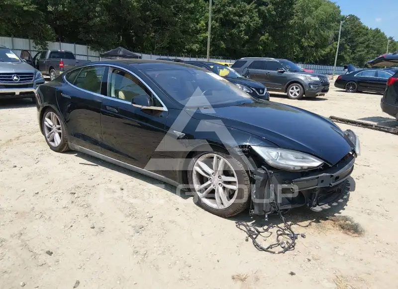 2015 Tesla Model S фото