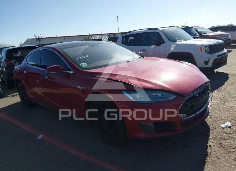 2015 Tesla Model S фото