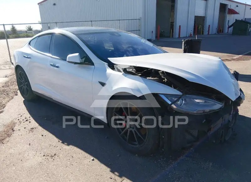 2015 Tesla Model S photo