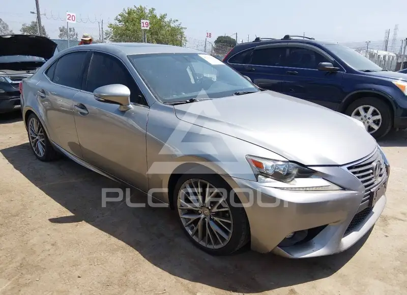 2015 Lexus IS250 фото