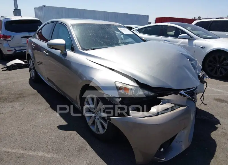 2015 Lexus IS250 фото