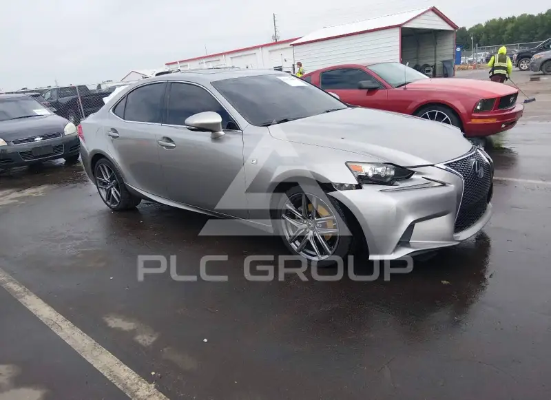 2015 Lexus IS250 photo