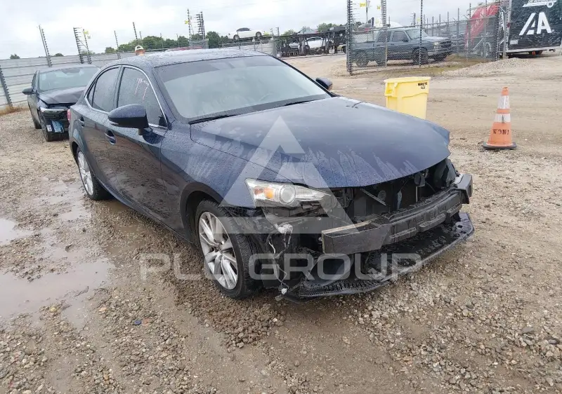 2015 Lexus IS250 фото
