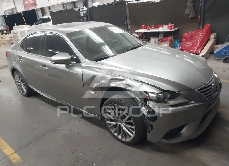 2015 Lexus IS250 фото