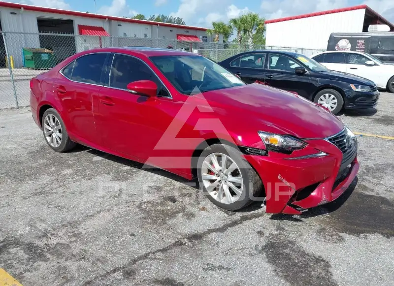 2015 Lexus IS250 фото