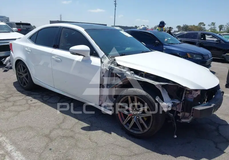 2015 Lexus IS250 photo