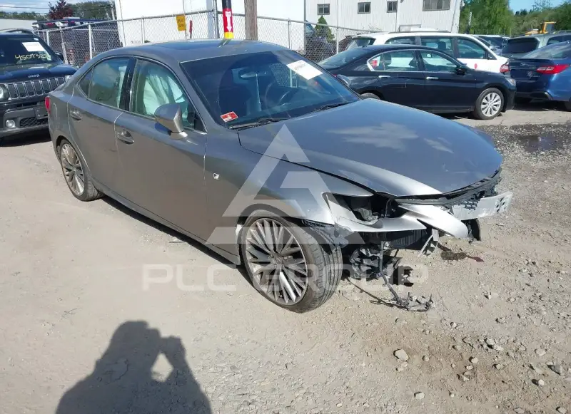 2015 Lexus IS250 photo