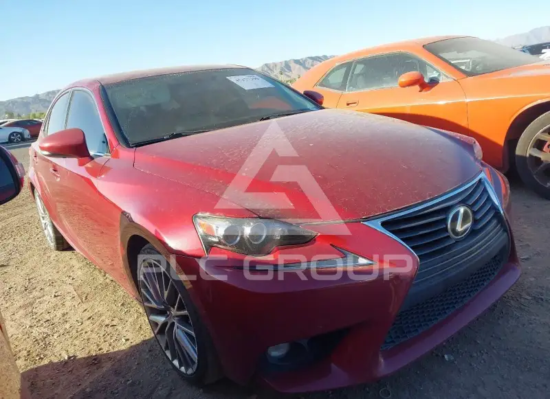 2015 Lexus IS250 photo