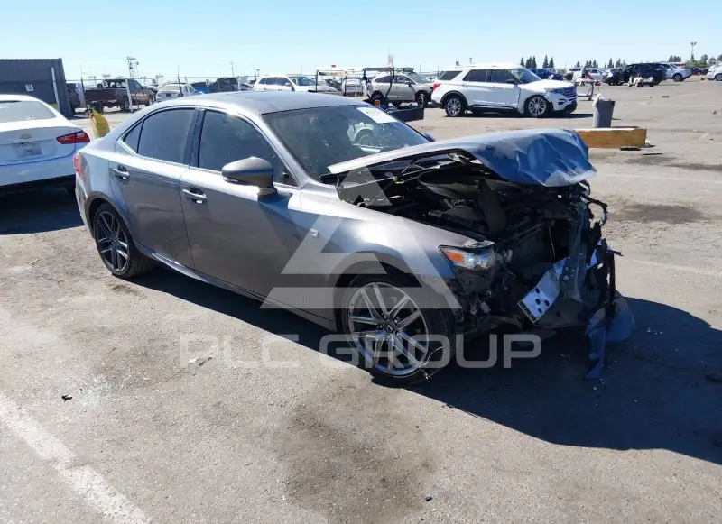 2015 Lexus IS250 photo