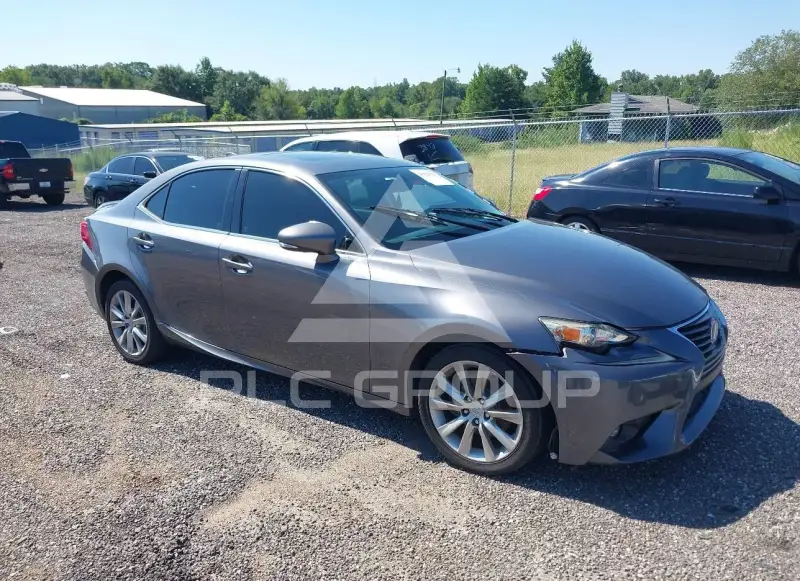 2015 Lexus IS250 фото