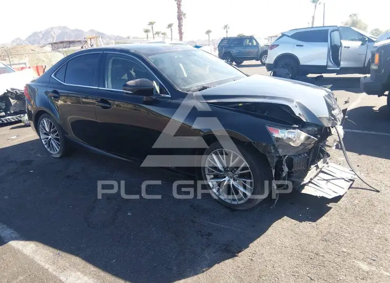 2015 Lexus IS250 photo