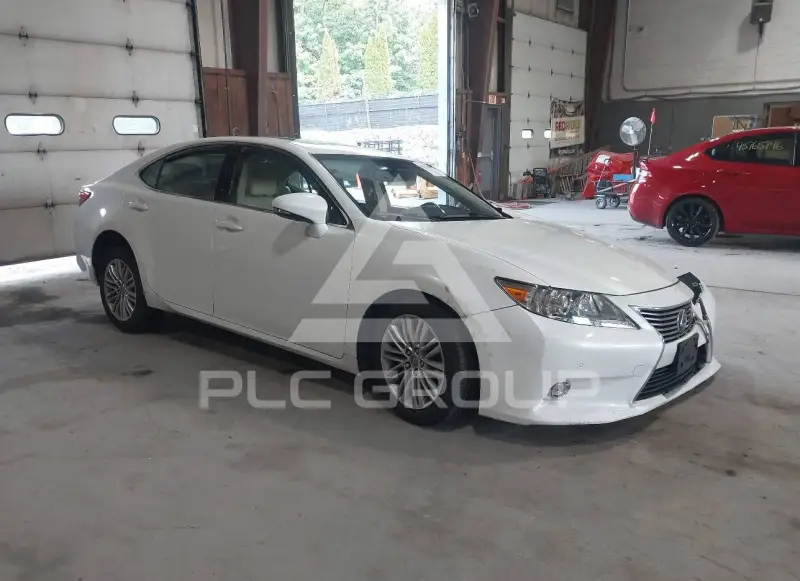 2015 Lexus ES350 фото