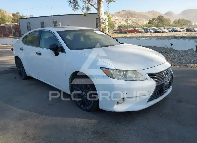 2015 Lexus ES350 photo