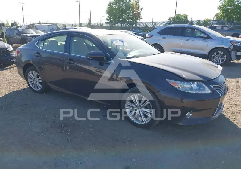 2015 Lexus ES350 фото