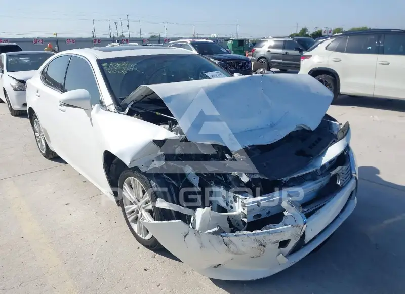 2015 Lexus ES350 фото