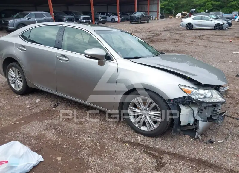 2015 Lexus ES350 photo
