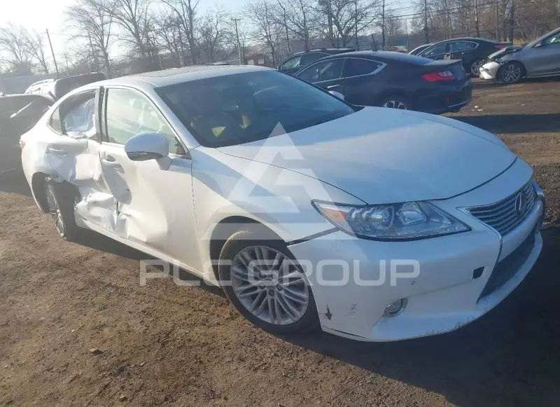 2015 Lexus ES350 фото