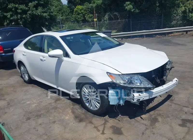 2015 Lexus ES350 photo