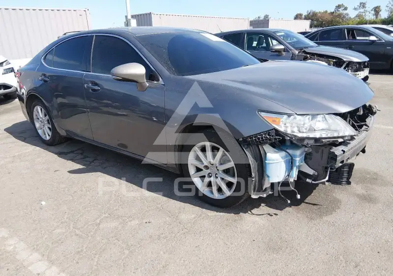 2015 Lexus ES350 фото