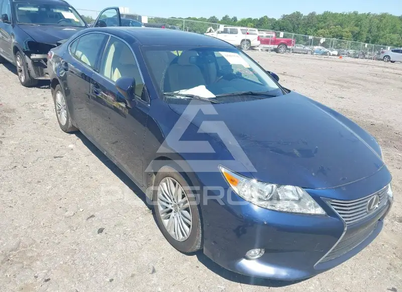 2015 Lexus ES350 фото