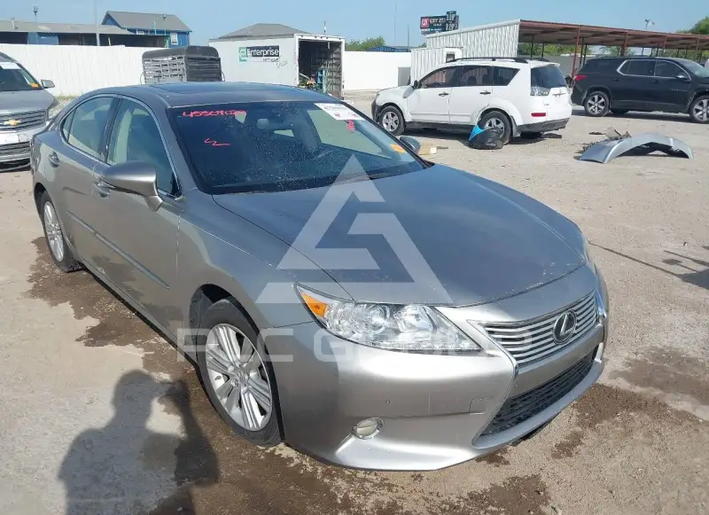 2015 Lexus ES350 фото