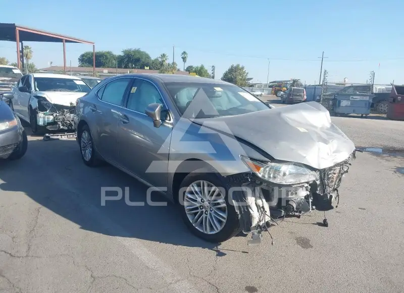 2015 Lexus ES350 photo