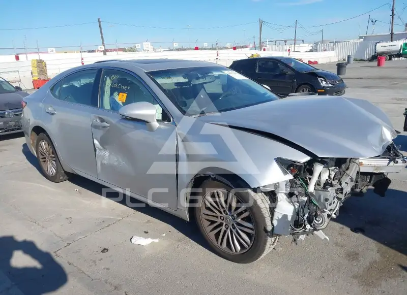 2015 Lexus ES350 фото