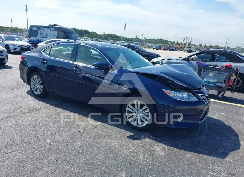 2015 Lexus ES350 photo