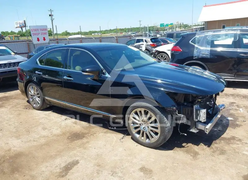 2015 Lexus LS460 photo