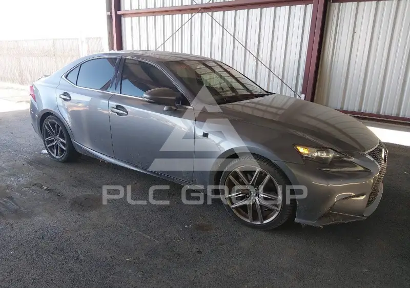 2015 Lexus IS350 photo