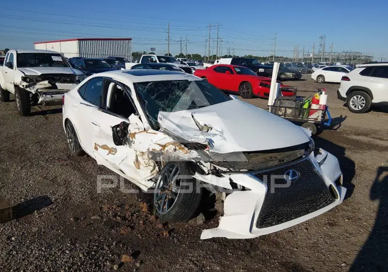 2015 Lexus IS350 фото
