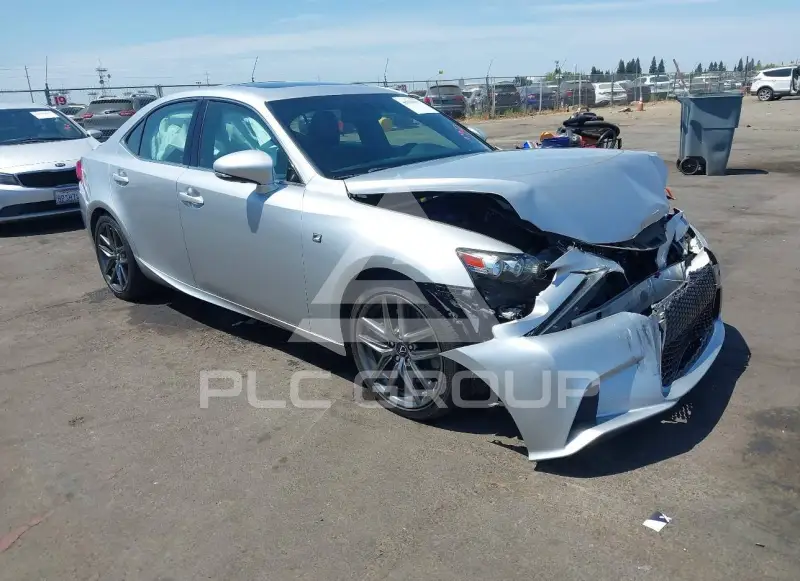 2015 Lexus IS350 photo