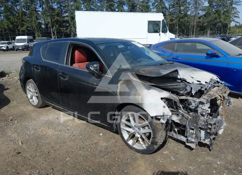2015 Lexus CT200 photo
