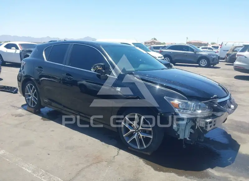 2015 Lexus CT200 photo