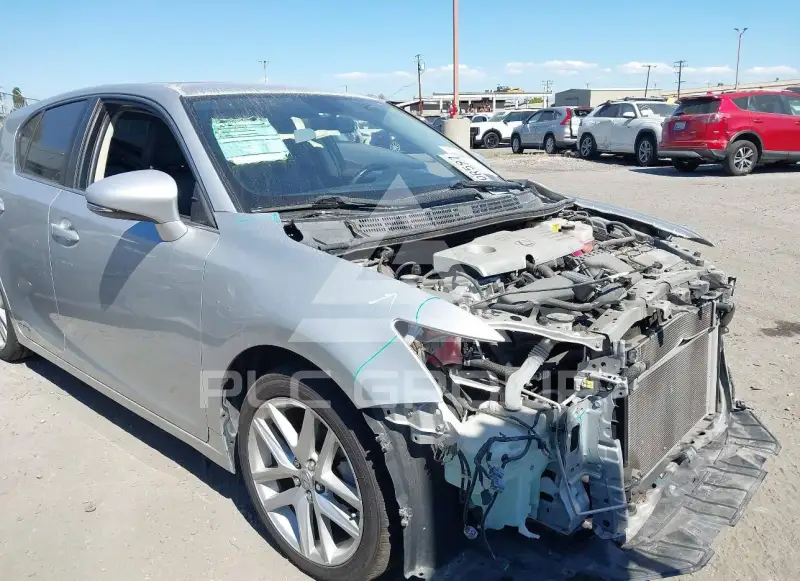 2015 Lexus CT200 photo